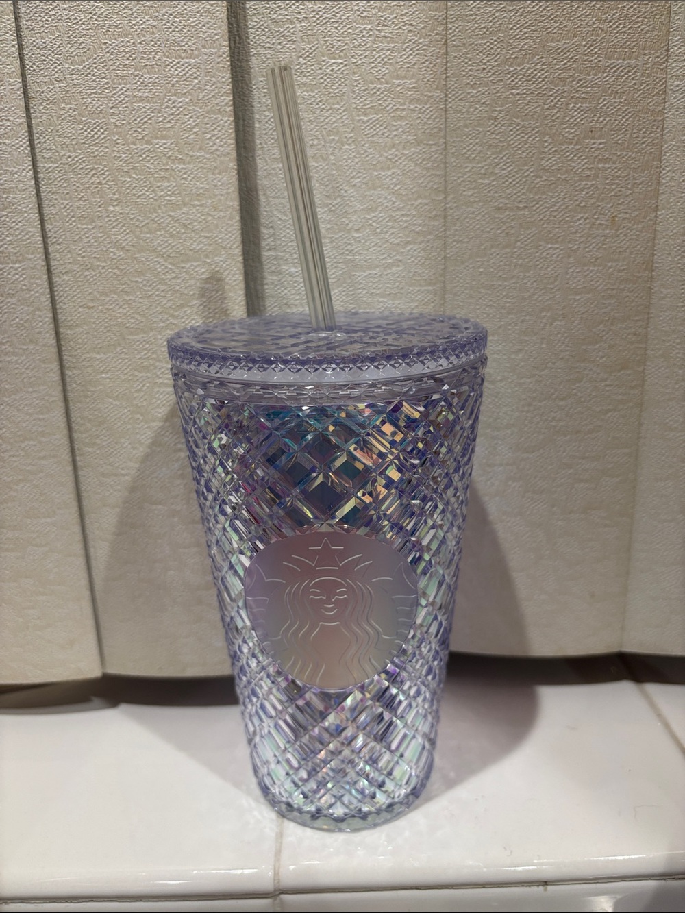 Starbucks Iridescent Lavender Diamond-Pattern Reusable Cup with Straw